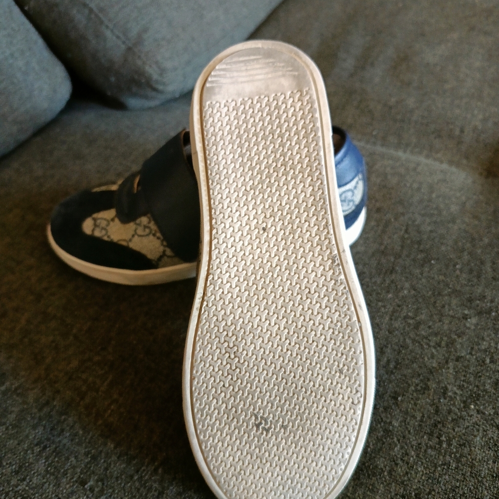 Shoes - Picture 4 of 6